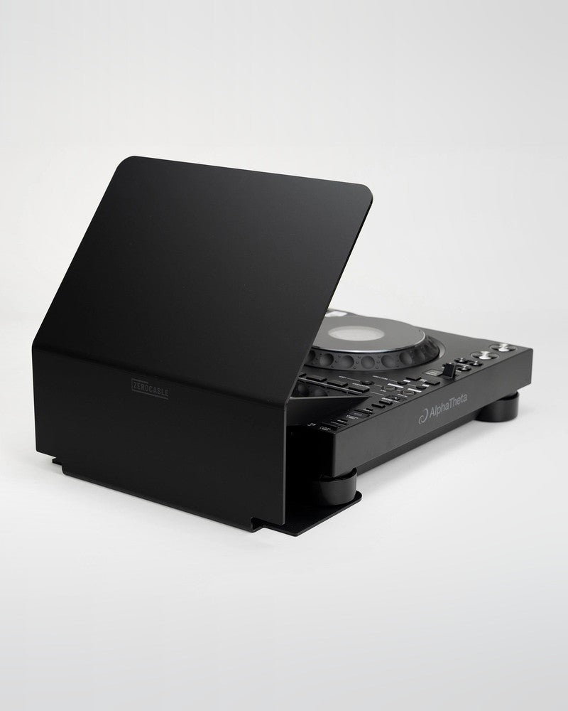 Zero Cable Sun Cover L DJ sunshield on an AlphaTheta CDJ-3000X – shades the screen and hides the rear connections