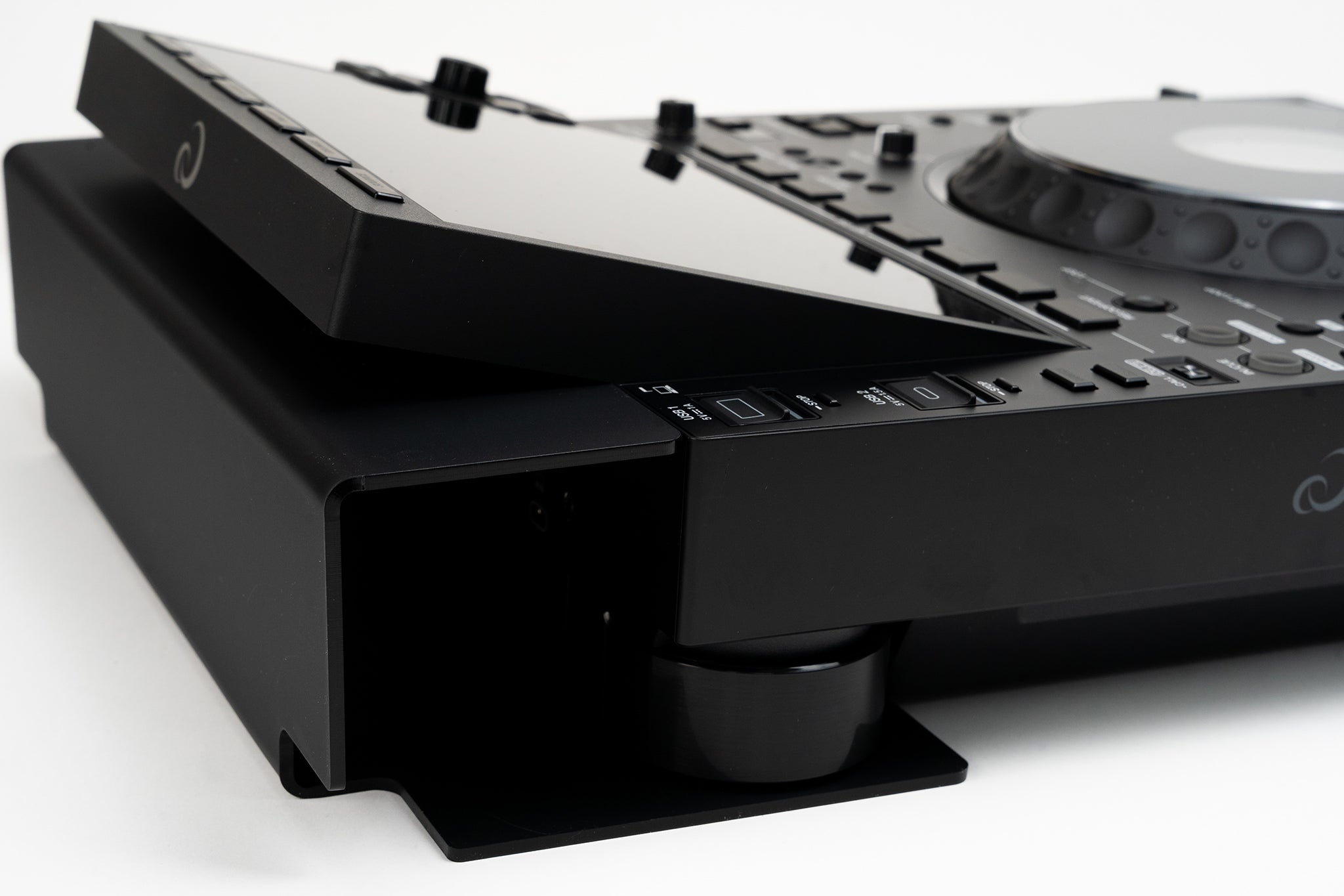 AlphaTheta CDJ-3000X rear cable management cover