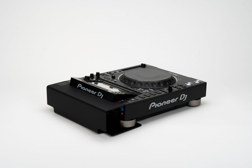 Cable cover installed on Pioneer CDJ-2000