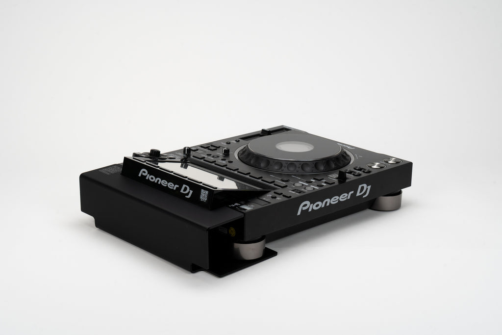 Cable cover installed on Pioneer CDJ-3000