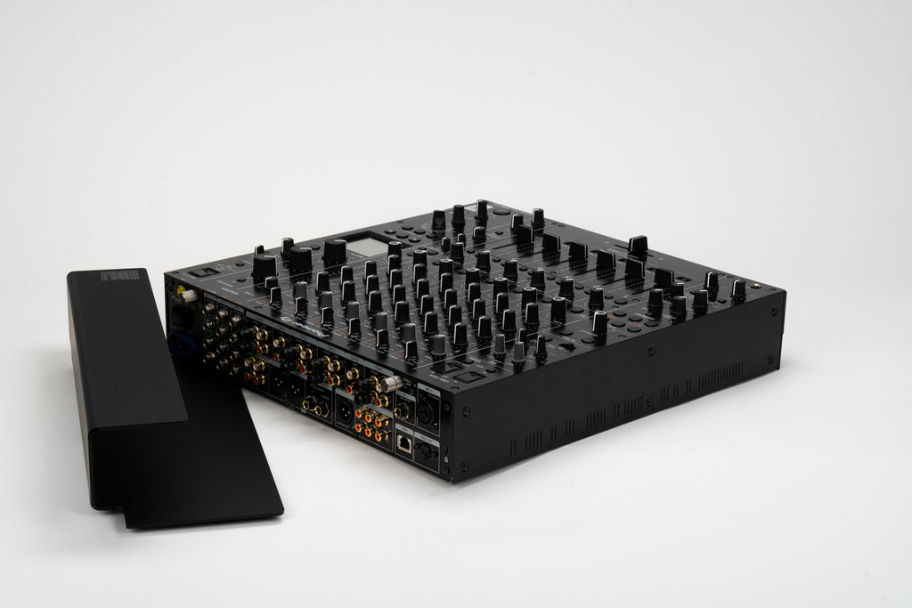 Pioneer DJM-V10 rear cable management cover