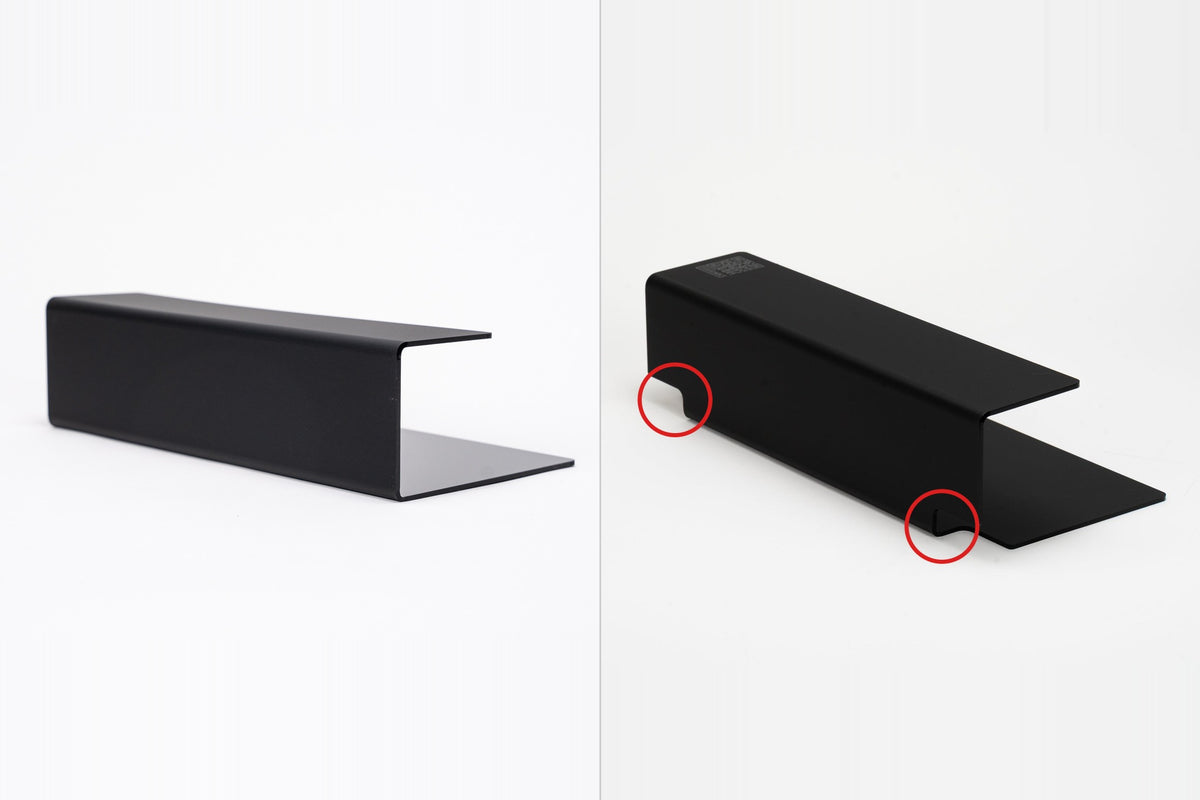 Pioneer DJM-900NXS2 cable cover comparison: Serie V1 without cable outlets (left) vs latest model with outlets (right)