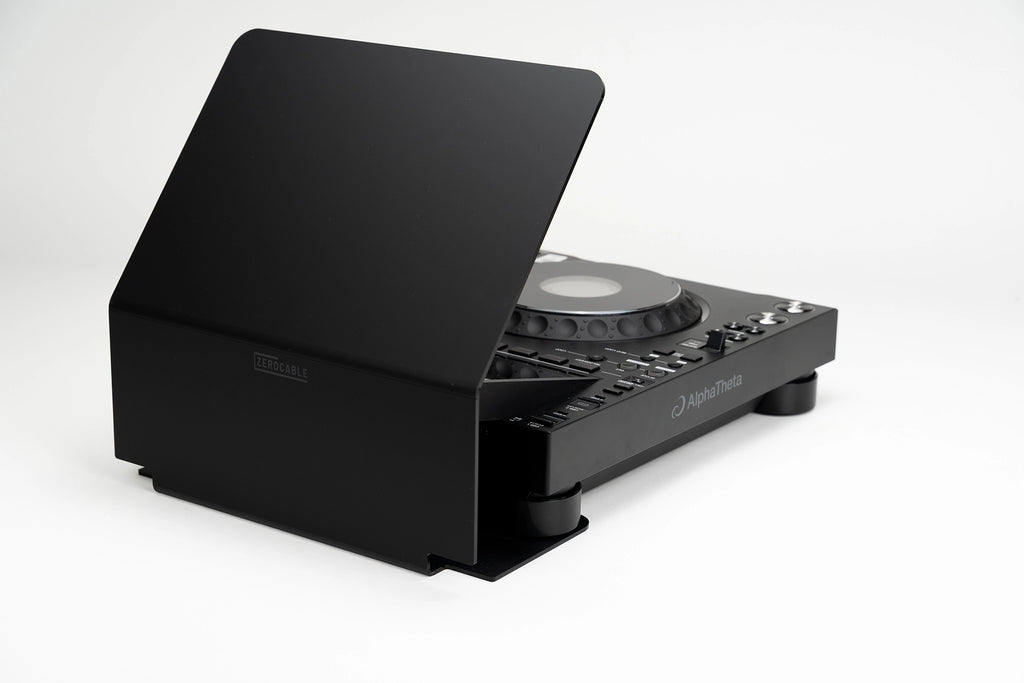 Zero Cable Sun Cover L auf einem AlphaTheta CDJ-3000X