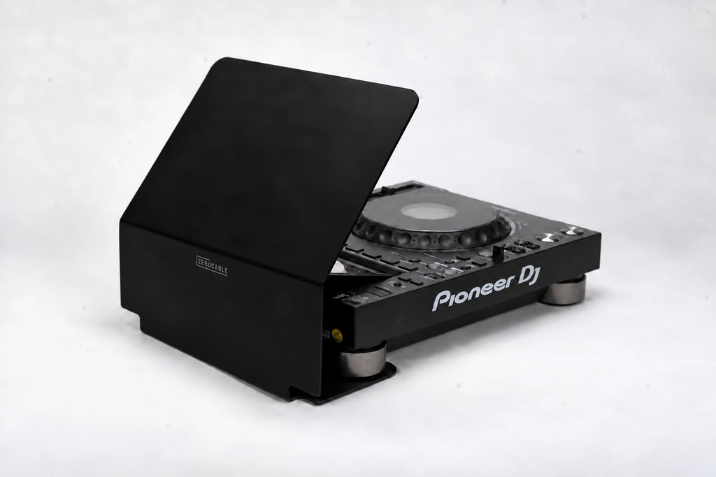 Zero Cable Sun Cover L auf einem Pioneer CDJ-3000