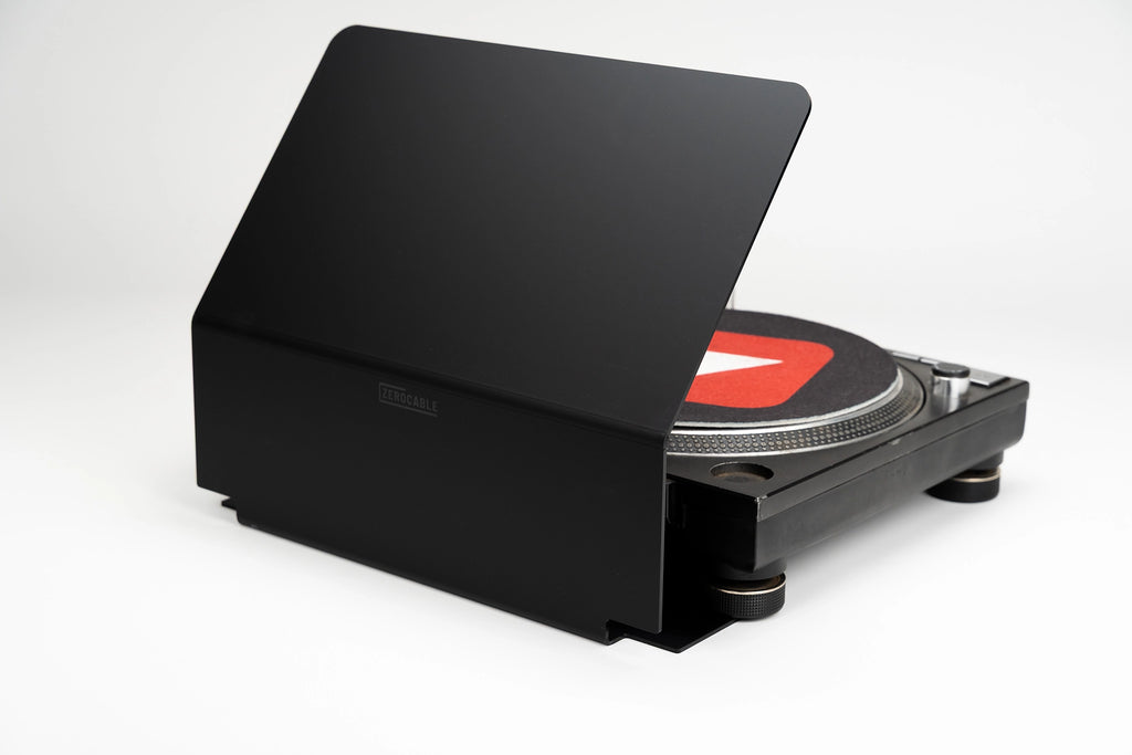 Zero Cable Sun Cover XL auf einem Technics SL-1210MK2 Plattenspieler, beschattet Plattenteller und Pitch-Fader