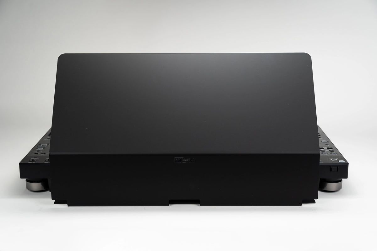 Zero Cable Sun Cover XXL sunshield shading the full width of an AlphaTheta XDJ-AZ, seen from the front